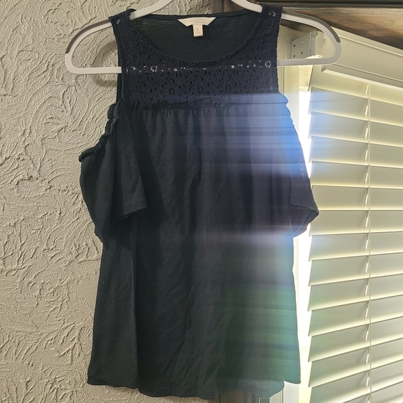 Lauren Conrad Lace Front Cold Shoulder Top - Picture 1 of 6